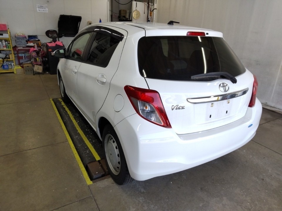 TOYOTA VITZ