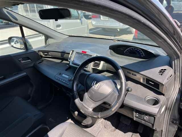 HONDA FREED SPIKE