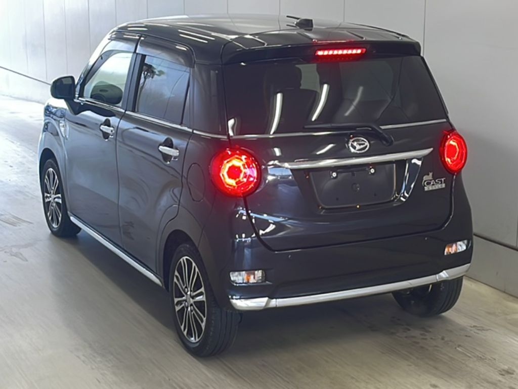 DAIHATSU CAST