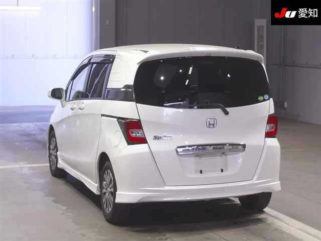 HONDA FREED SPIKE