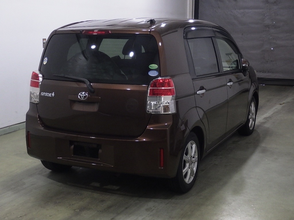 TOYOTA SPADE