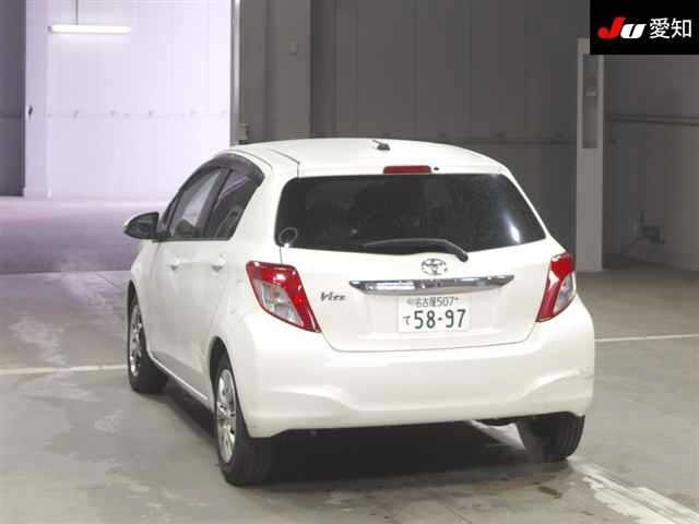 TOYOTA VITZ