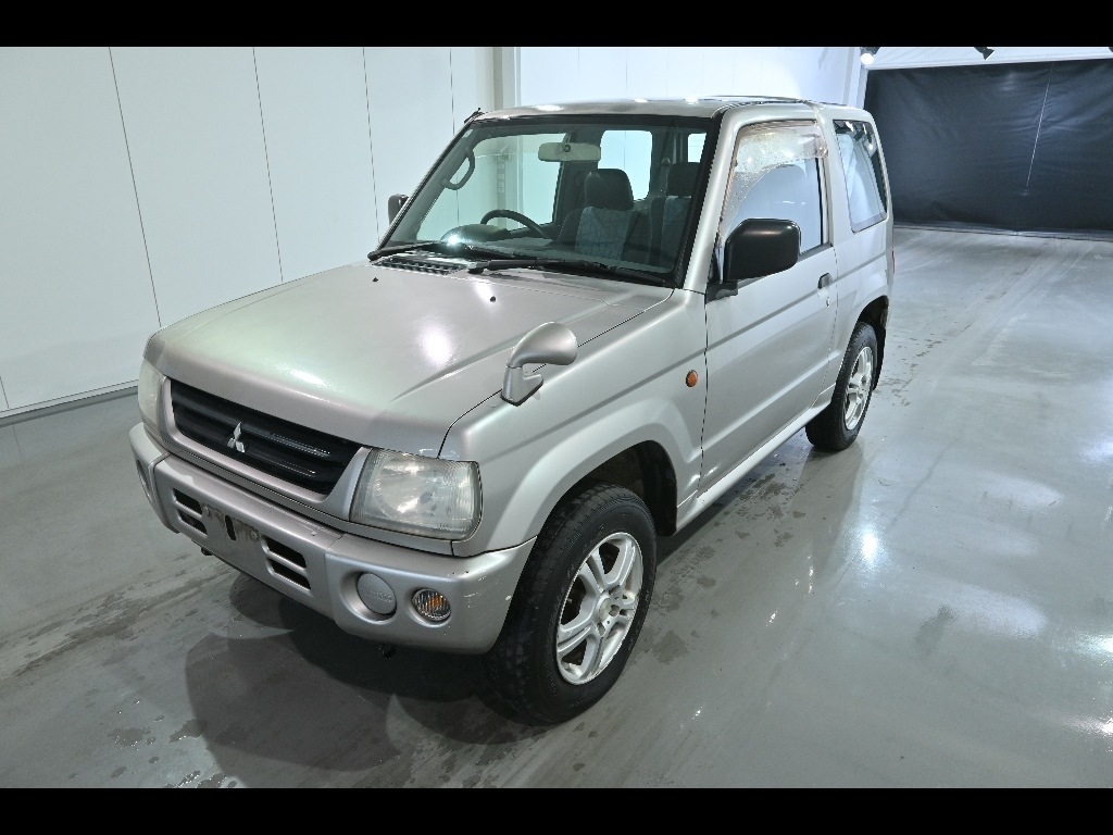 MITSUBISHI PAJERO MINI