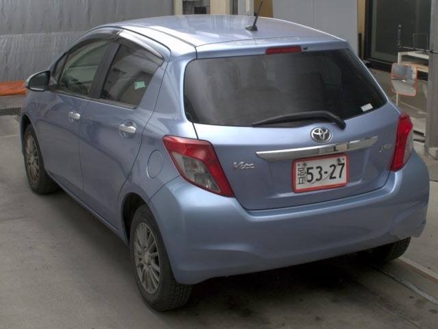 TOYOTA VITZ