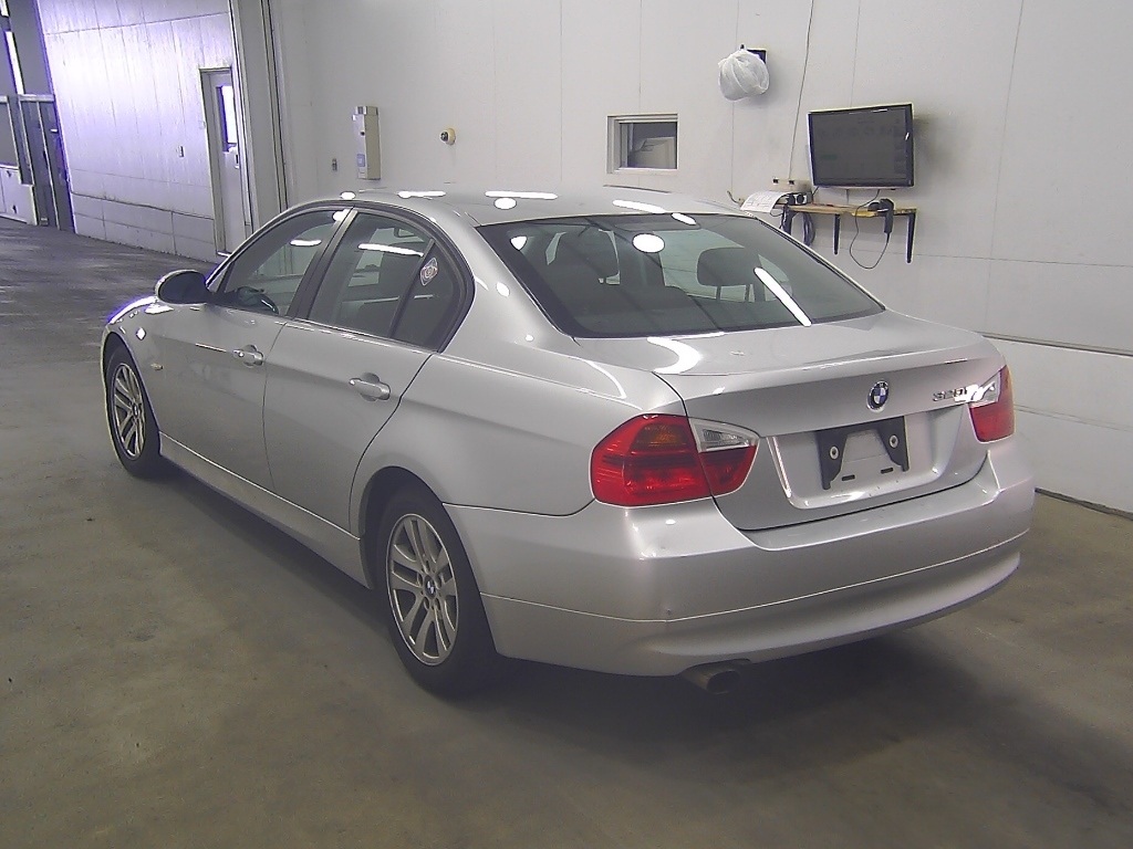 BMW 3-SERIES