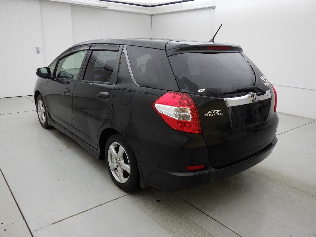 HONDA FIT SHUTTLE