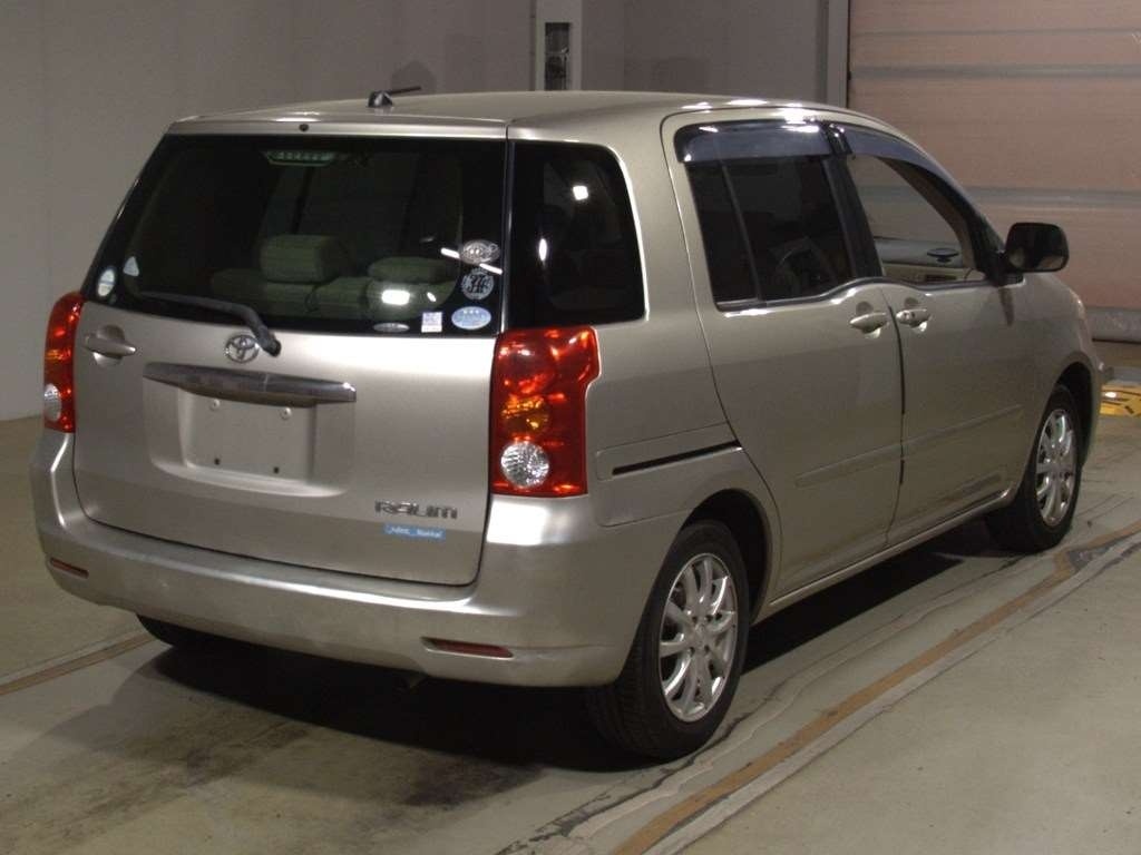 TOYOTA RAUM