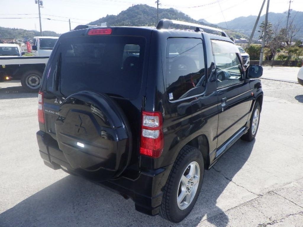 MITSUBISHI PAJERO MINI