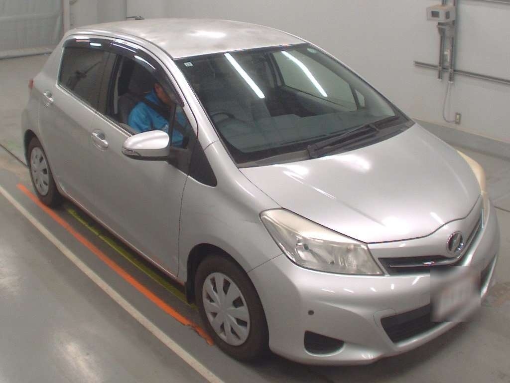 TOYOTA VITZ