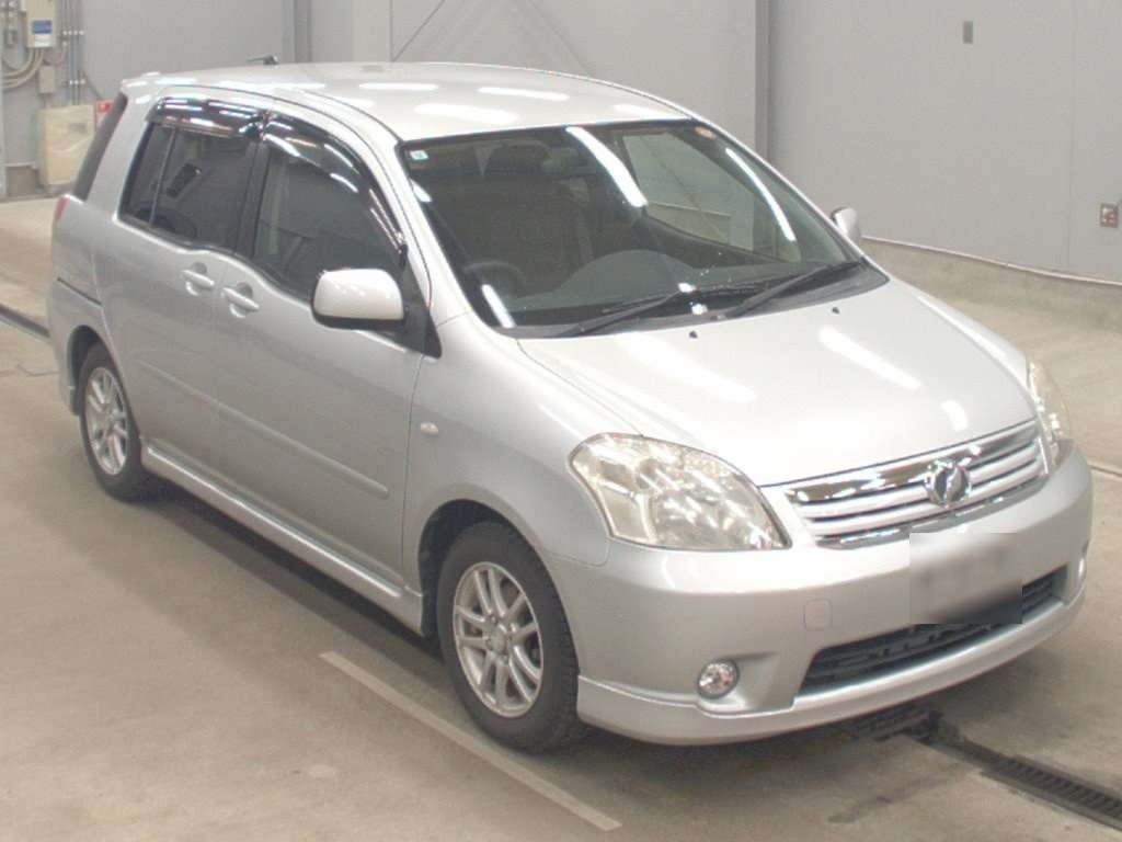 TOYOTA RAUM