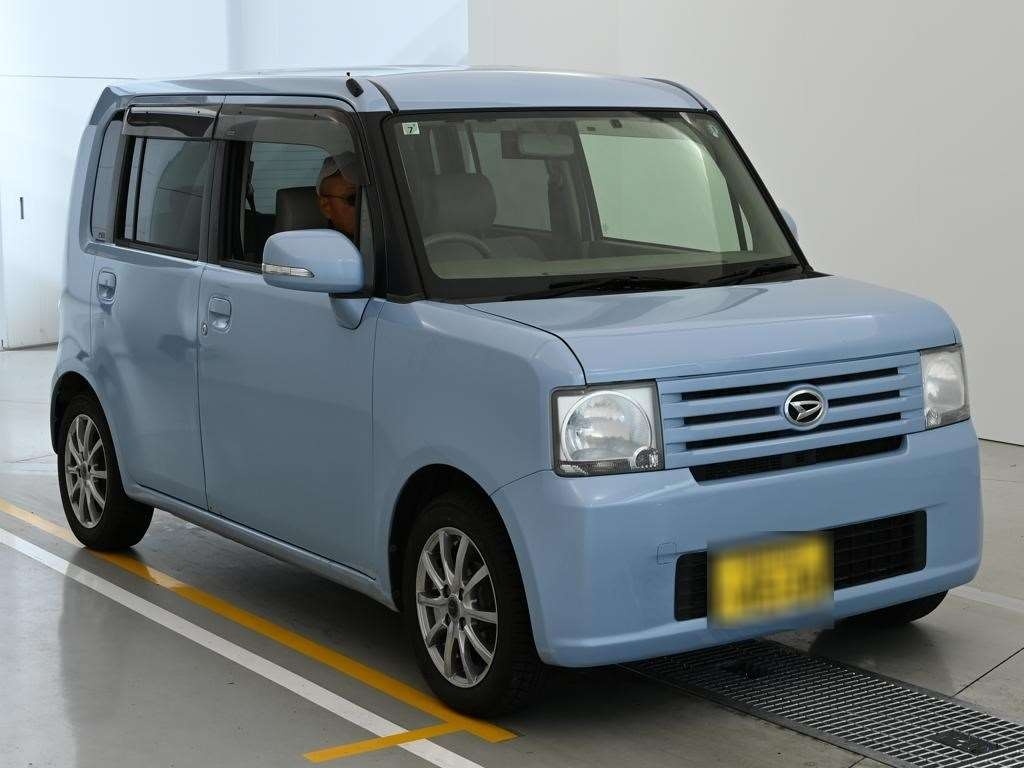 DAIHATSU MOVE CONTE