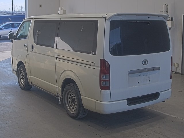 TOYOTA REGIUS ACE
