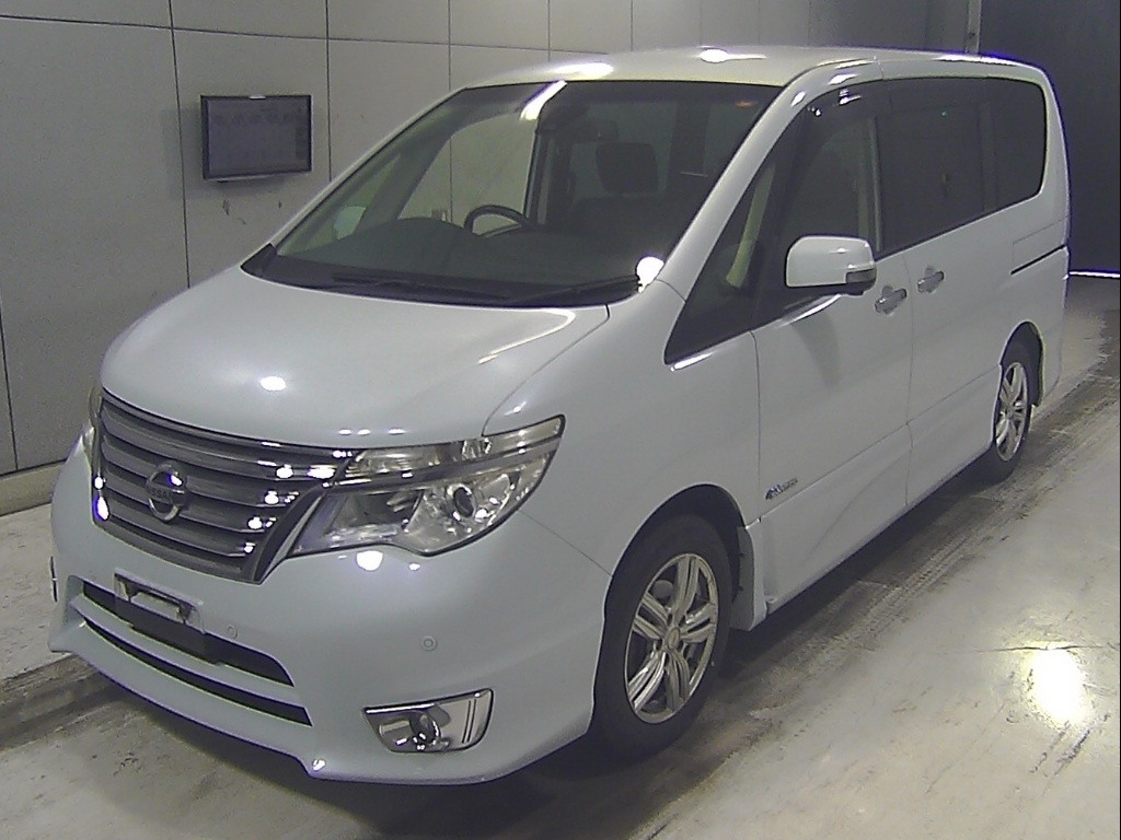 NISSAN SERENA