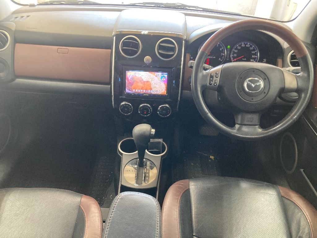 MAZDA VERISA
