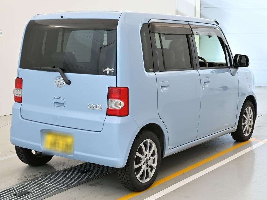 DAIHATSU MOVE CONTE