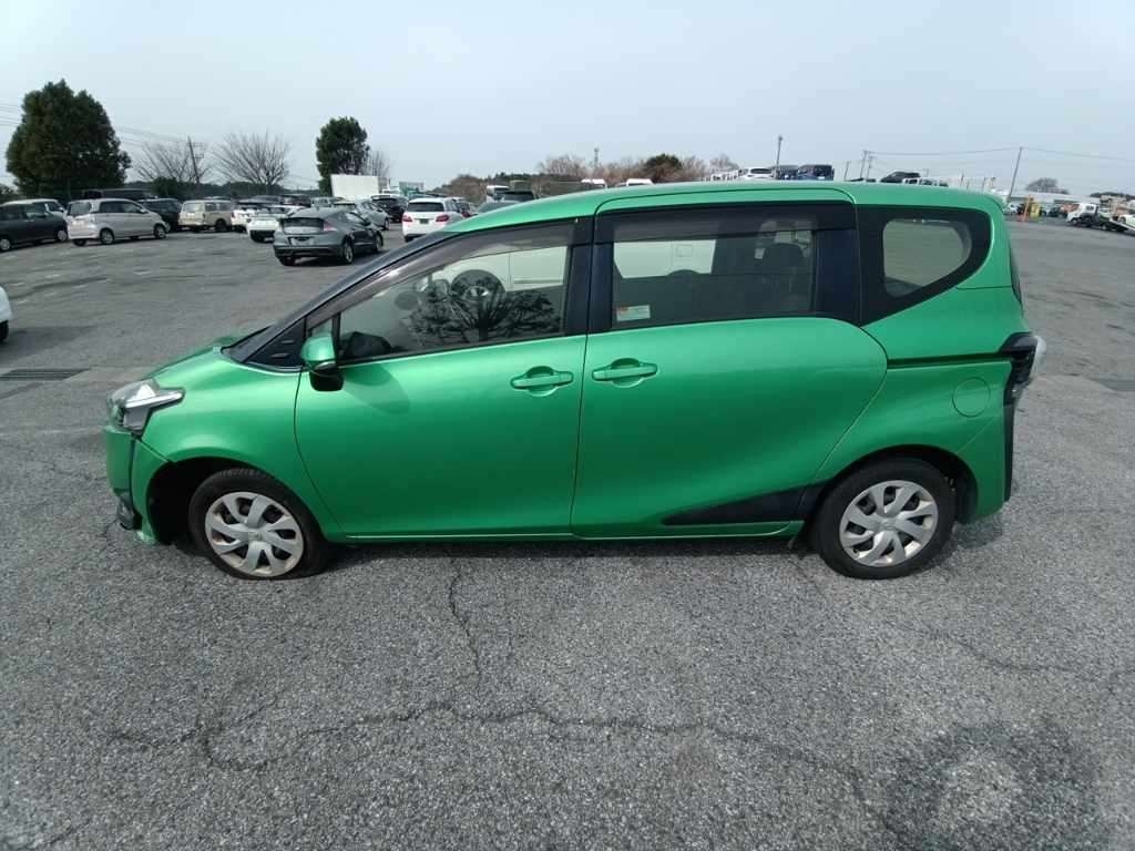 TOYOTA SIENTA