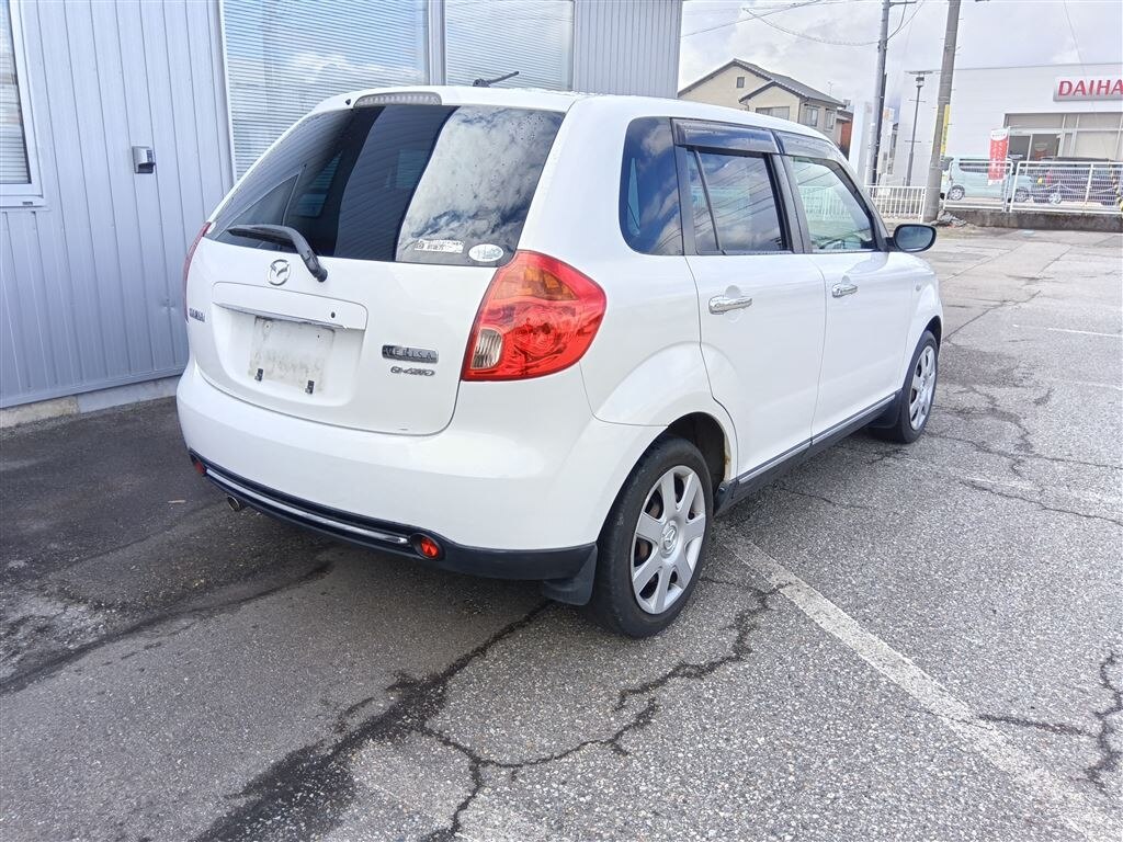 MAZDA VERISA