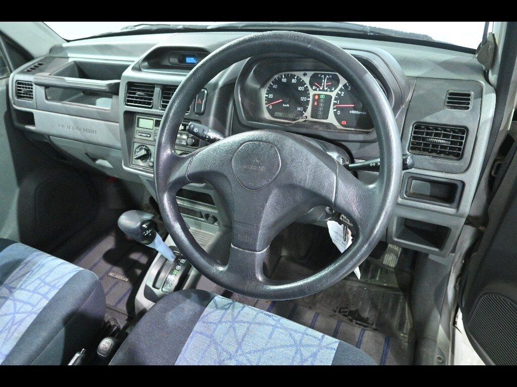 MITSUBISHI PAJERO MINI