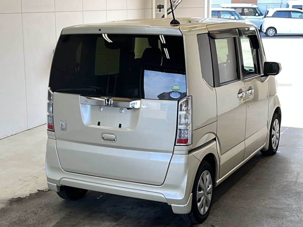 HONDA N-BOX
