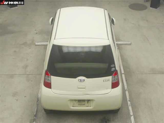 DAIHATSU ESSE
