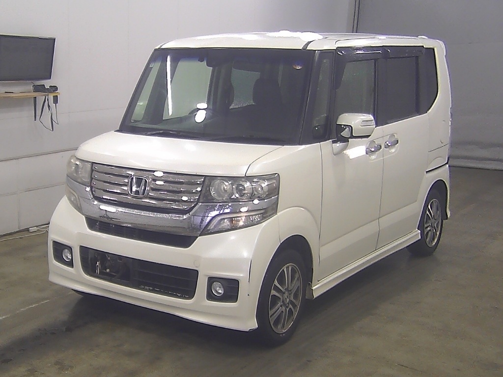 HONDA N-BOX