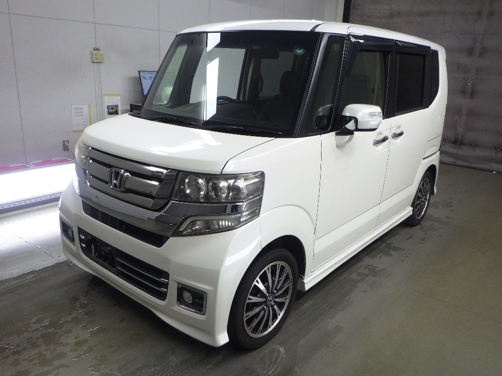 HONDA N-BOX