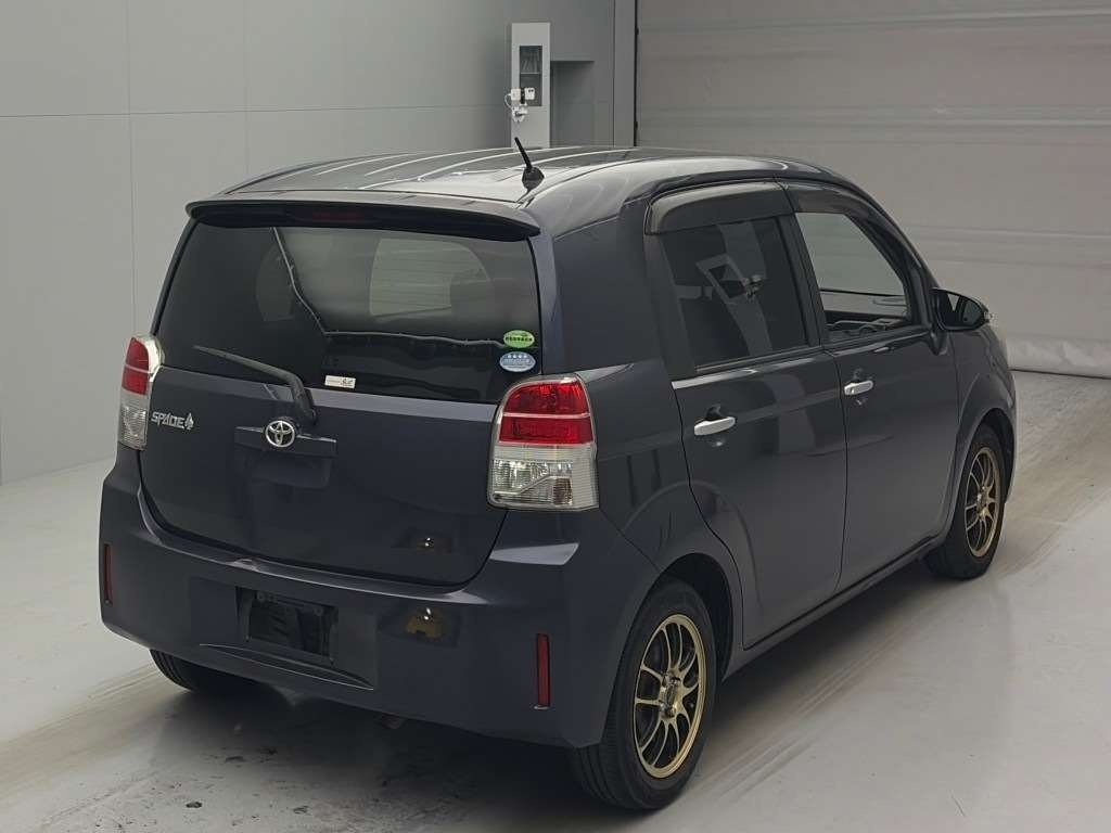 TOYOTA SPADE