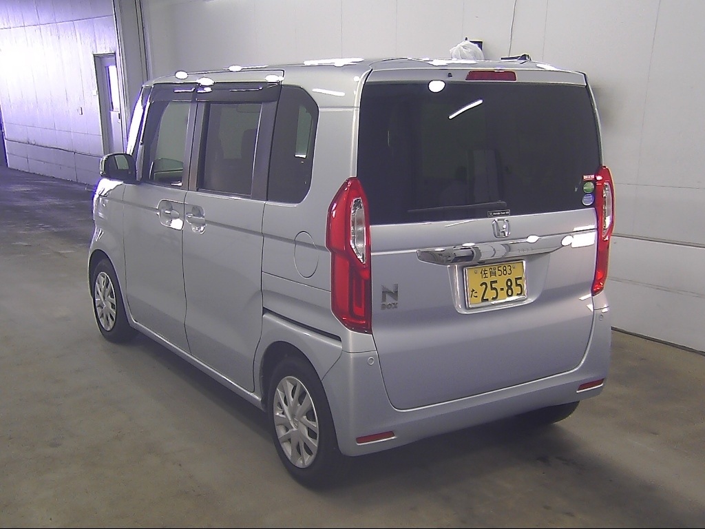HONDA N-BOX