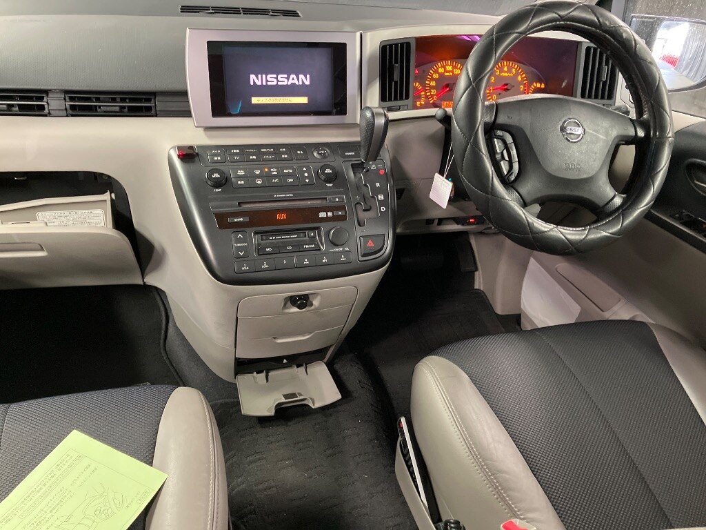 NISSAN ELGRAND