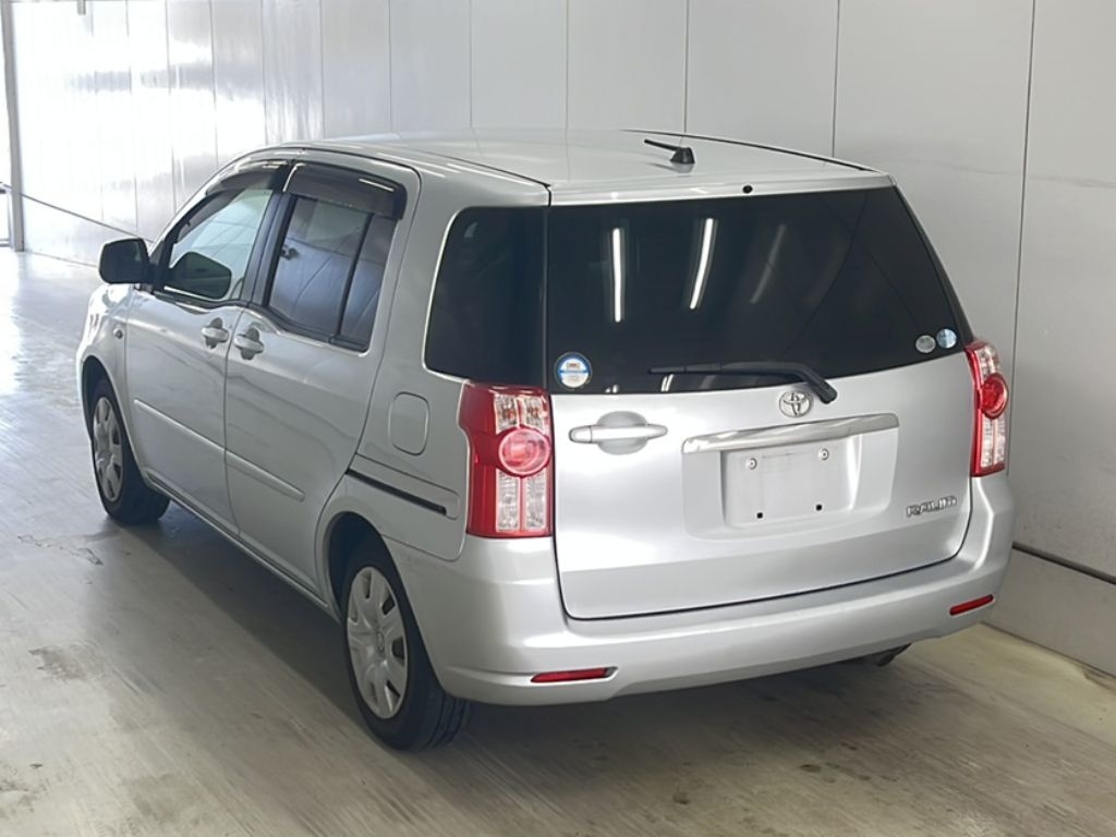 TOYOTA RAUM