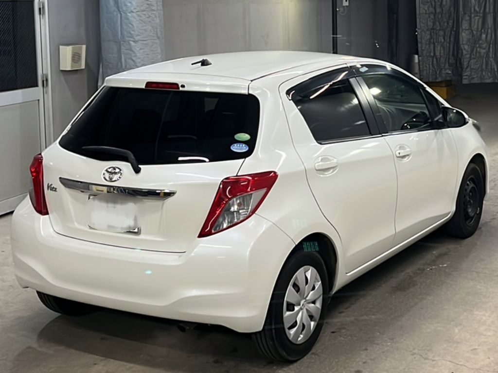 TOYOTA VITZ