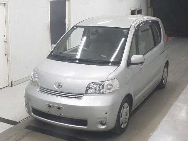 TOYOTA PORTE