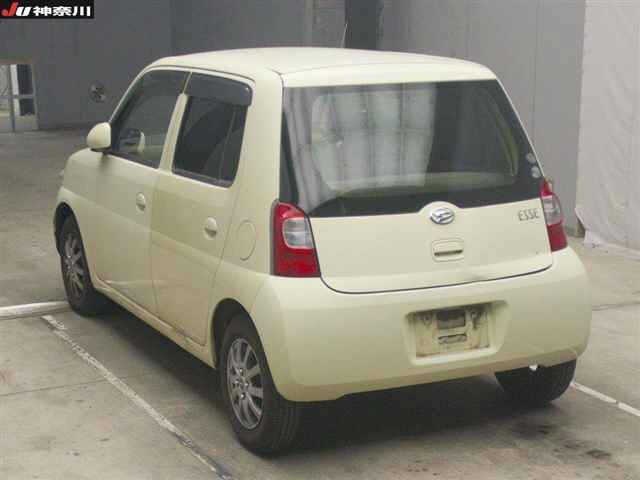 DAIHATSU ESSE