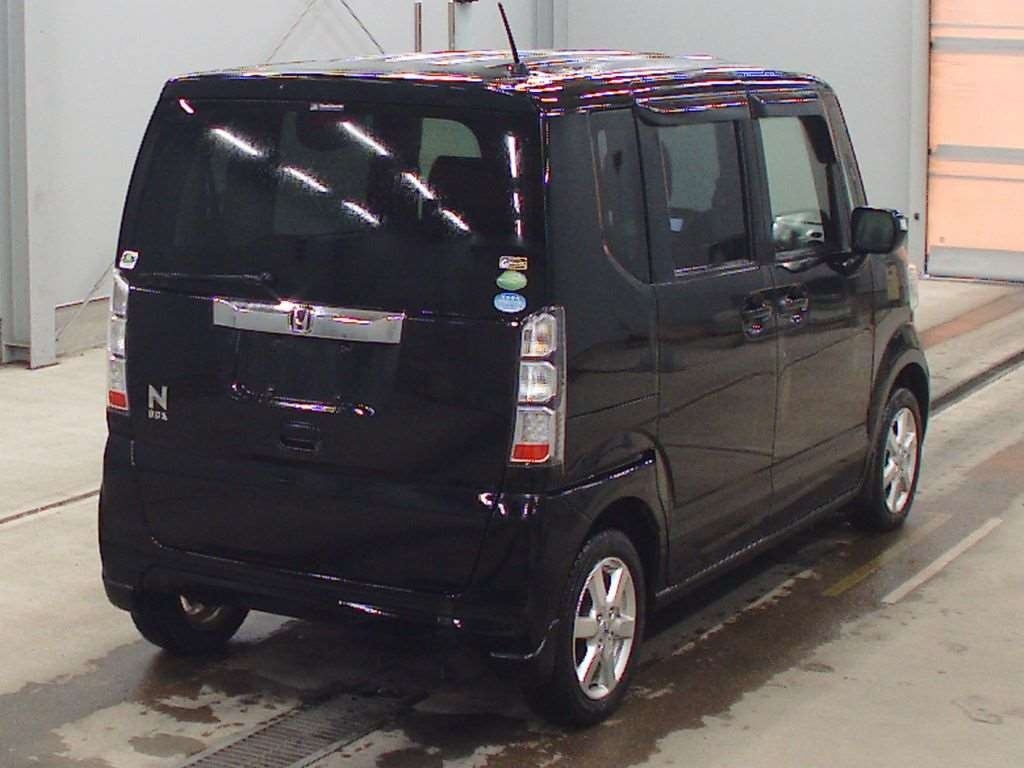 HONDA N-BOX