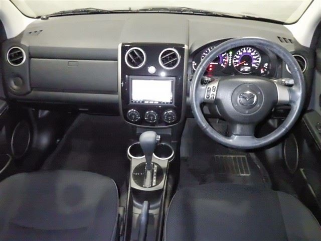 MAZDA VERISA