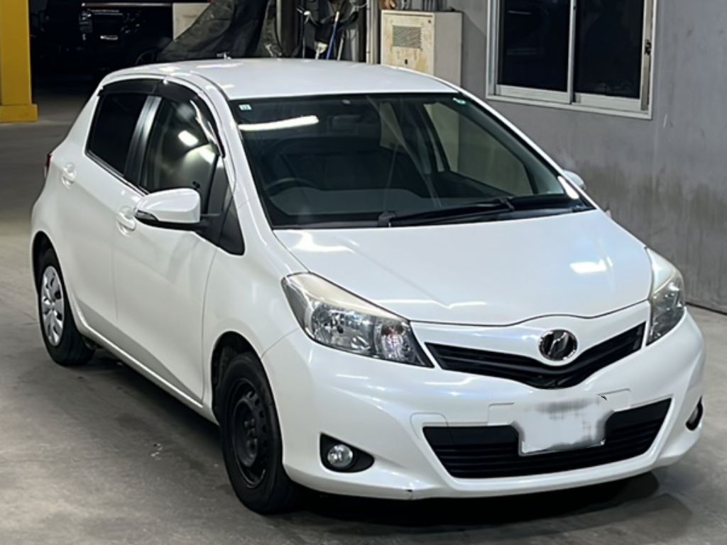 TOYOTA VITZ