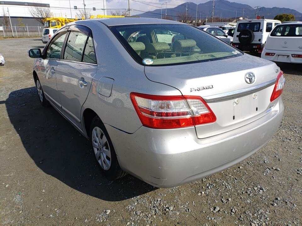 TOYOTA PREMIO