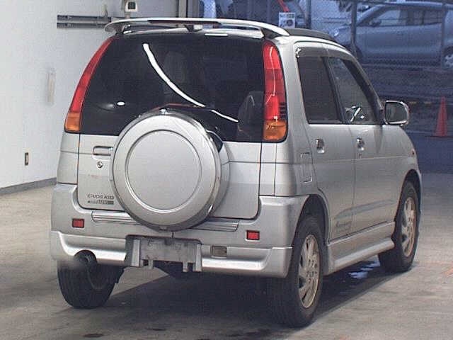 DAIHATSU TERIOS KID