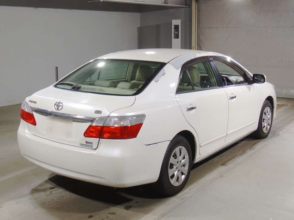 TOYOTA PREMIO