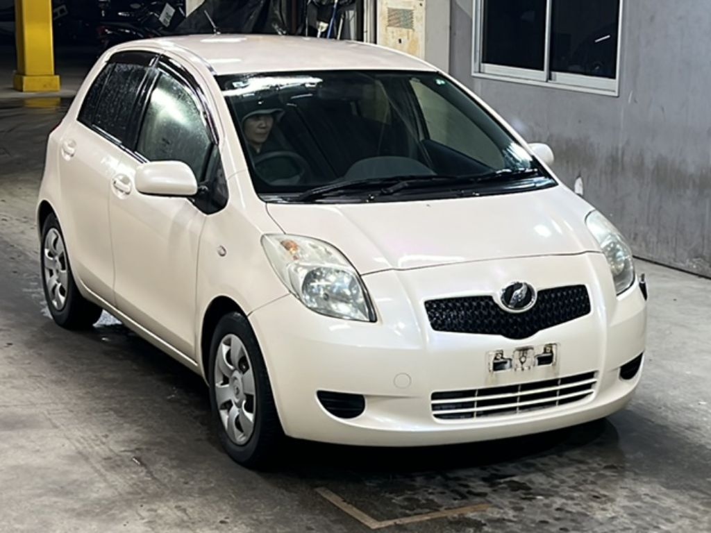 TOYOTA VITZ