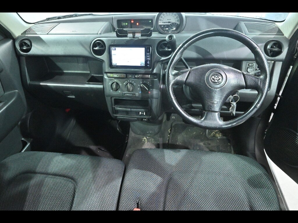 TOYOTA BB