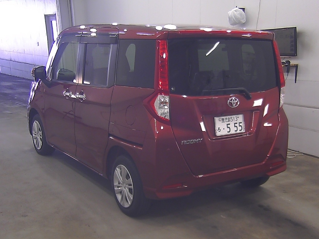 TOYOTA ROOMY