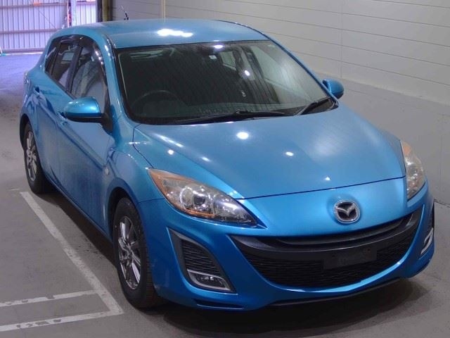 MAZDA AXELA