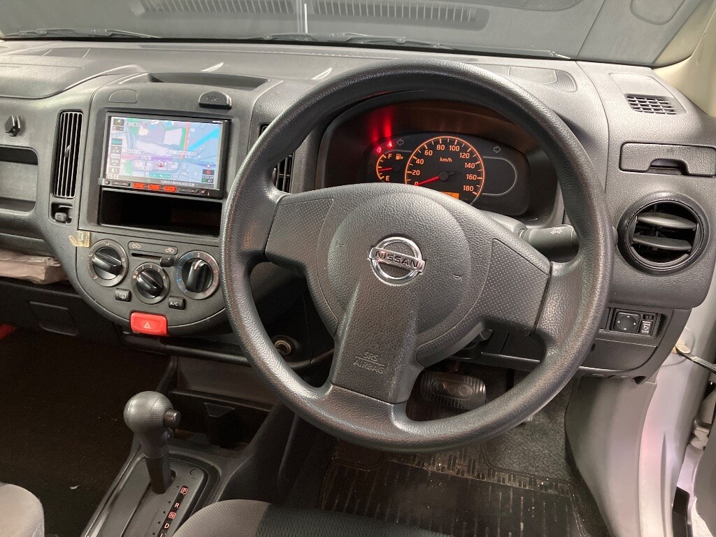 NISSAN AD