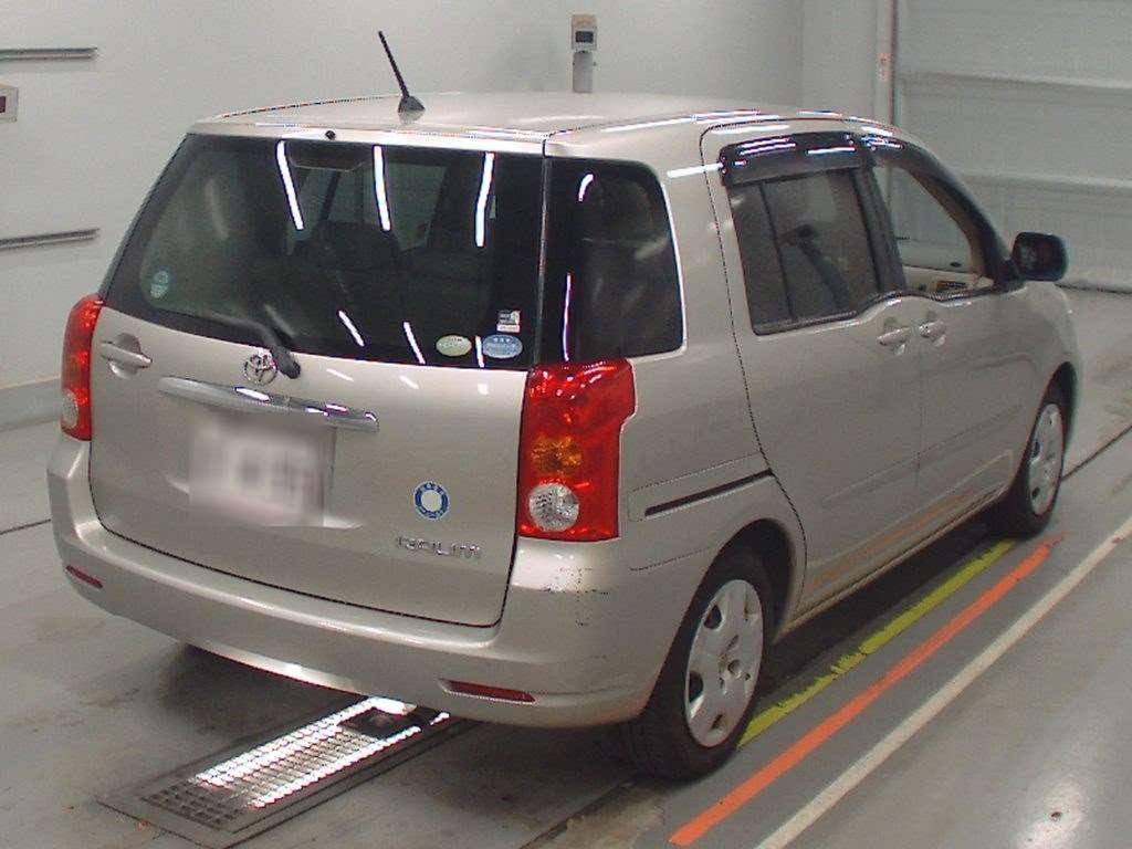 TOYOTA RAUM