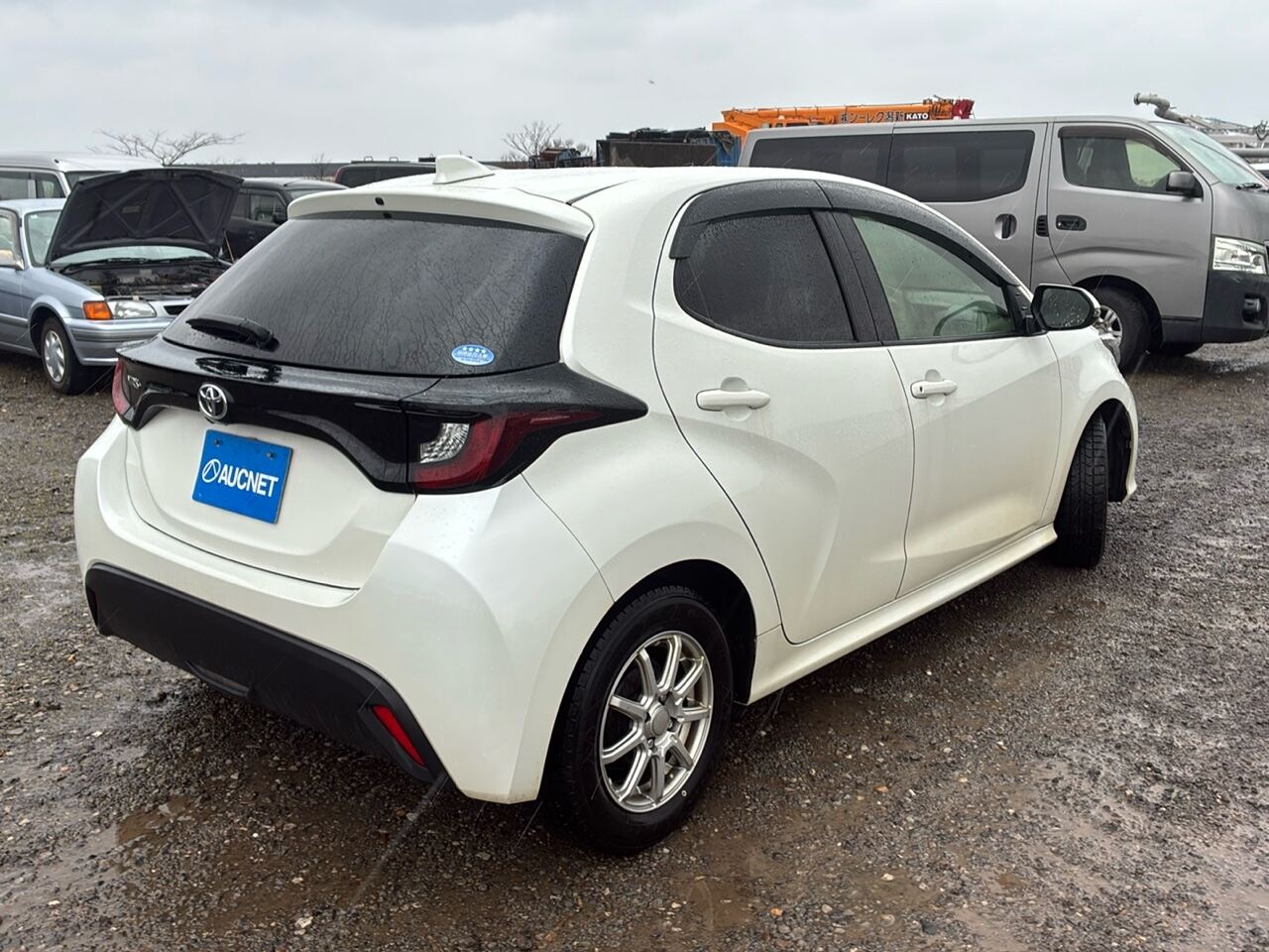 TOYOTA YARIS