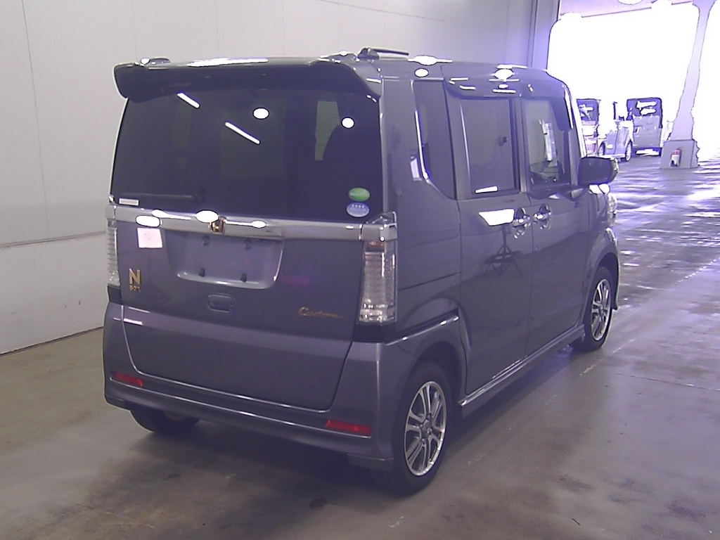 HONDA N-BOX