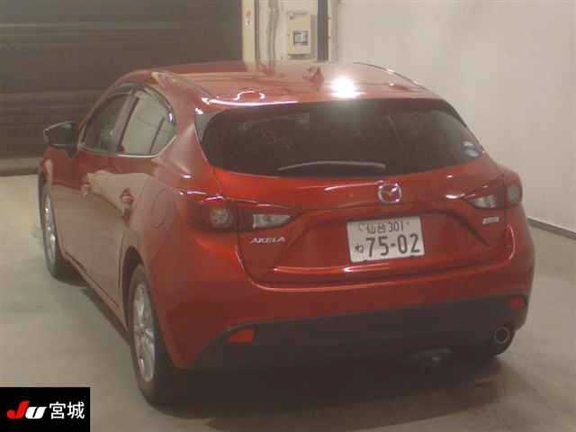 MAZDA AXELA