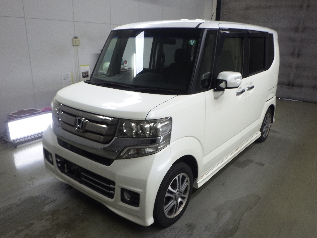 HONDA N-BOX