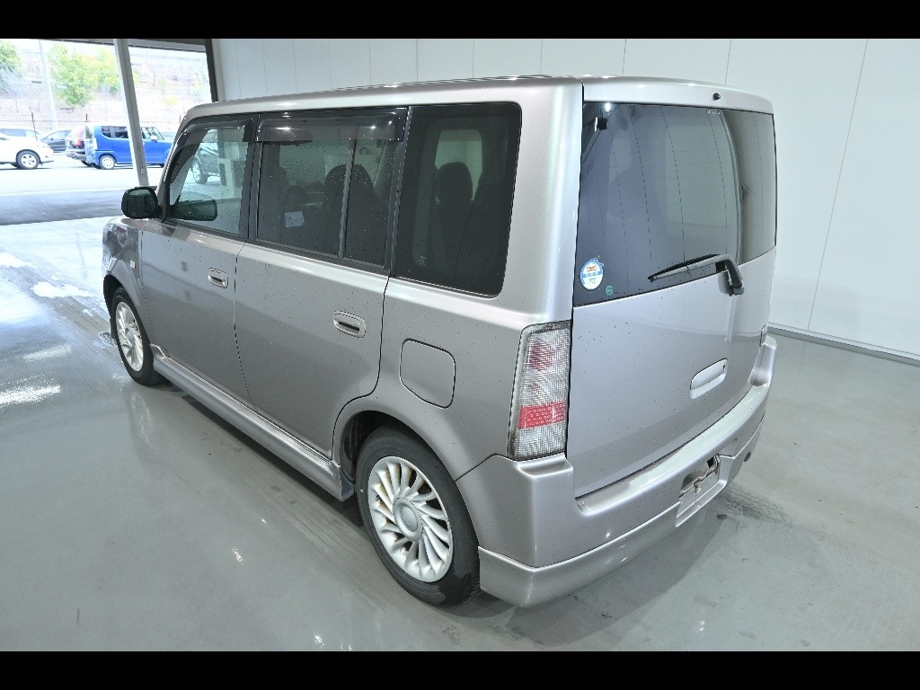 TOYOTA BB